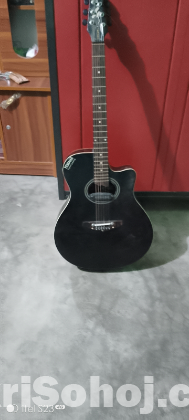 Yamaha guitar